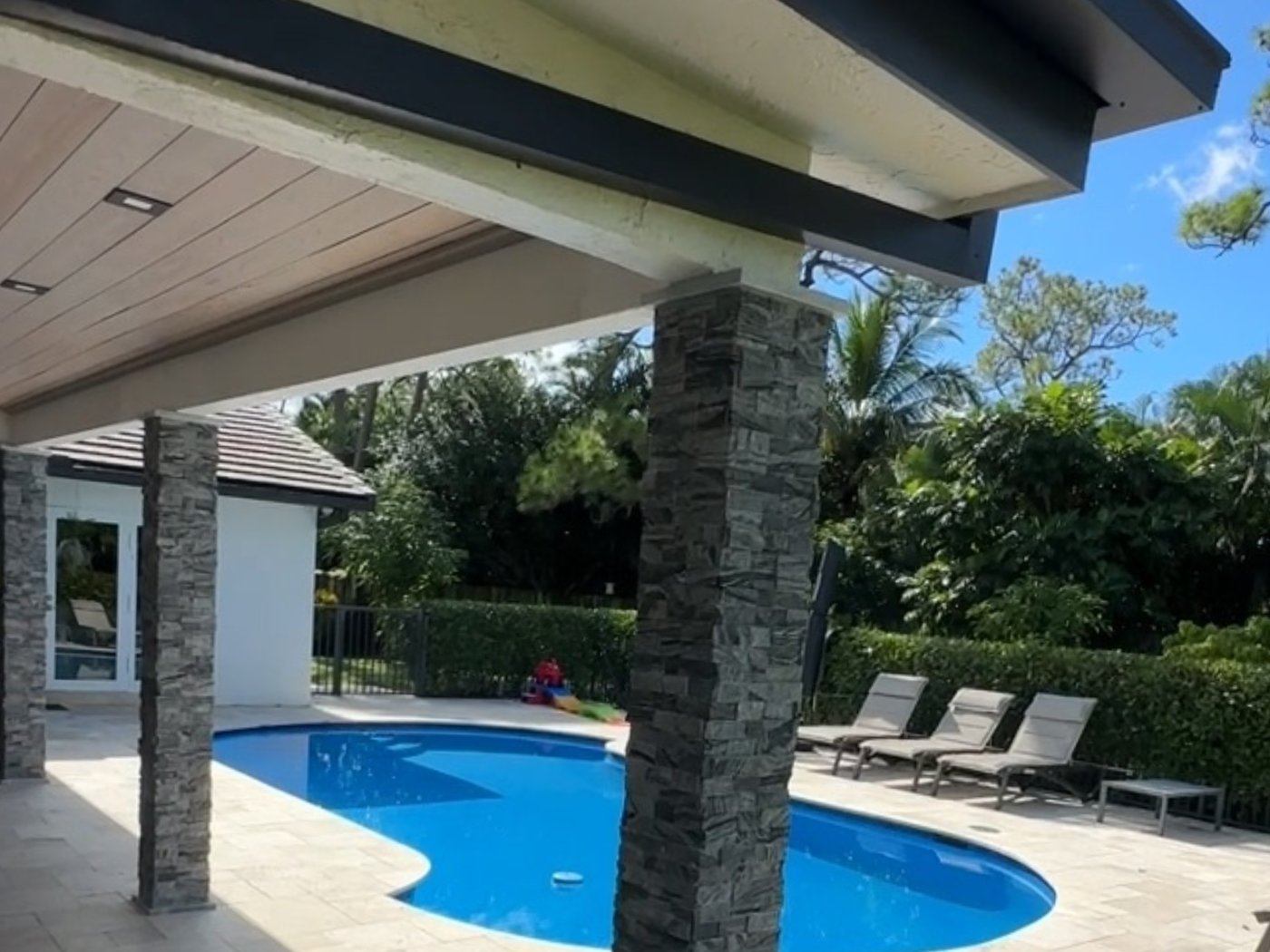 After: Outdoor column stone cladding